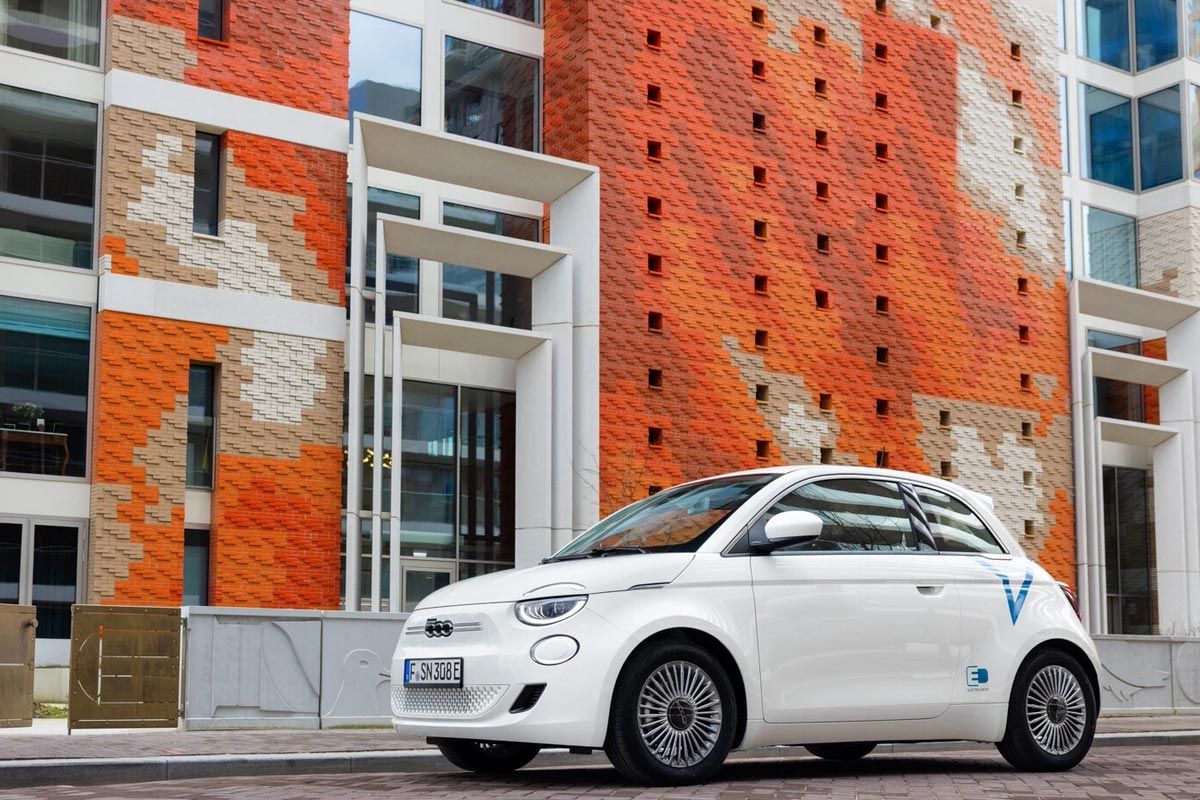 Noleggio a lungo termine di auto elettriche: una scelta vantaggiosa e sostenibile